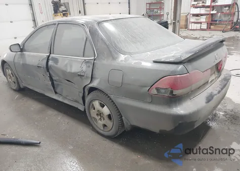 2001 Honda Accord 3.0 Ex z USA, uszkodzony, nr VIN 1HGCG16581A060123